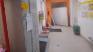 Максим в магазине