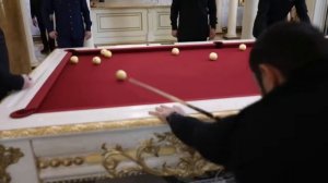 Рамзан Кадыров и Ахмед Дудаев играют в бильярд