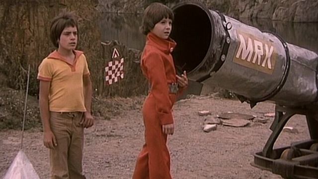 Приключения в каникулы 9 серия «Одуванчик» (сериал, 1978)