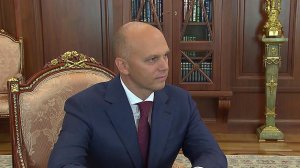 Владимир Путин в Кремле принял губернатора Калининградской области Алексея Беспрозванных.