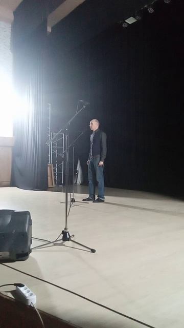 Максим Токарев - Пушки возле памятника (авторская декламация).