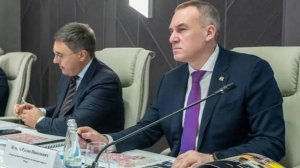 Губернатор ХМАО потребовал перестать бездумно тратить большие деньги на мигрантов