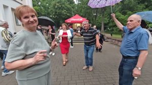 25.05.25г...«Снежная Ночь»... звучит на танцполе в Гомельском парке...