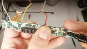 HP Battery  HSTNN-IB75   BQ20Z70 reset(розблокування підручними засобами CP2112).В домашніх умовах.