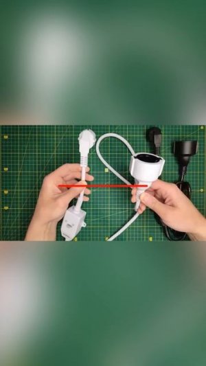 Удлинитель с УЗО DANPRO — белый и чёрный.