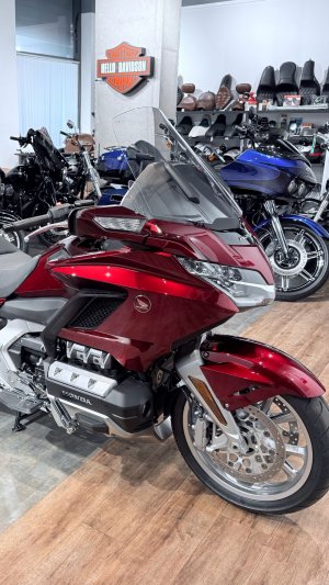 + 2023 HONDA Goldwing NEW Candy Ardent Red (VIN JH2S***0359)