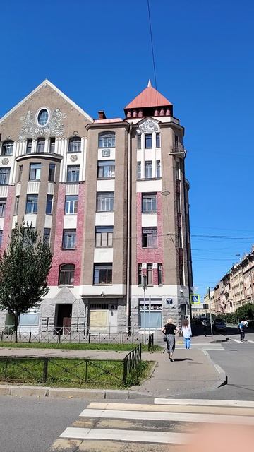 Клинский проспект ,17. Доходный дом Захаровых. Прогулки по Петербургу
