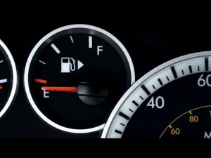 Как понять сколько топлива осталось в баке и сможет ли авто дотянуть до заправки