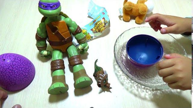 Огромное яйцо сюрприз игрушка распаковка. ЧЕРЕПАШКА НИНДЗЯ Развлекательное видео смотреть на руту