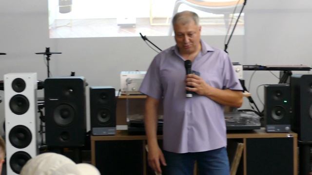 Приветствие. Старт презентации бренда Radiotehnika.