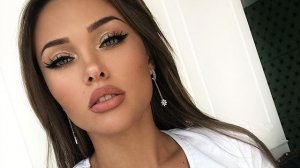 Песни для души.
«Я не святая-я настоящая.»