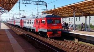 ЭТ2М заставляет вас спать под стук колес: релакс видео для крепкого сна на мягкой подушке