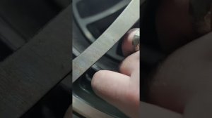 Устраняем утечку через датчик давления TPMS на стыке с диском.