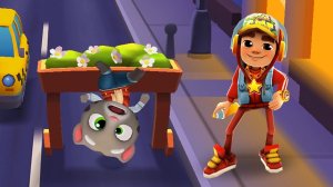 КТО КРУЧЕ? ГОВОРЯЩИЙ КОТ ТОМ - TALKING TOM ПРОТИВ JAKE из игры SUBWAY SURFERS! МЕГА ЧЕЛЛЕНДЖ! #52