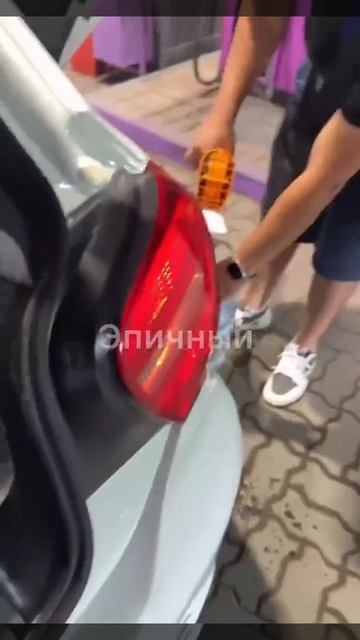 Сочинские сверхразумы попытались налить бензин в кулер для воды