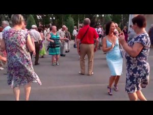 ЖАЛЕЮ, Я ТЕБЯ ЖАЛЕЮ! ТАНЦЫ В ПАРКЕ ГОРЬКОГО ХАРЬКОВ СЧАСТЛИВЫЕ ДНИ