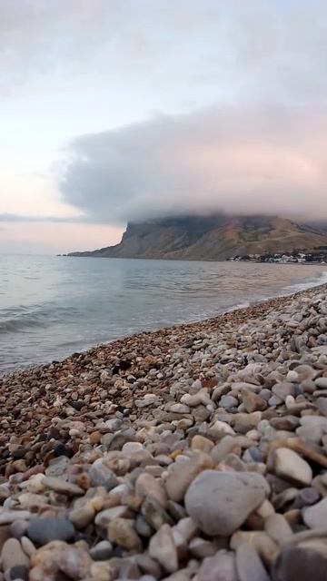 Море. Коктебель. Облако спрятало Карадаг.