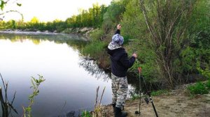 РЫБАЛКА НА РЕКЕ  НА ДОНКИ КРОКОДИЛ. НАЛОВИЛ ВЕДРО РЫБЫ.