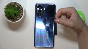 Как вставить сим карту в HUAWEI Nova Y70 / Как вставить карту памяти в HUAWEI Nova Y70