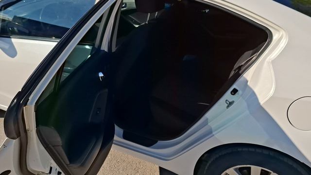 Kia Cerato 3 1.6AT смотреть онлайн