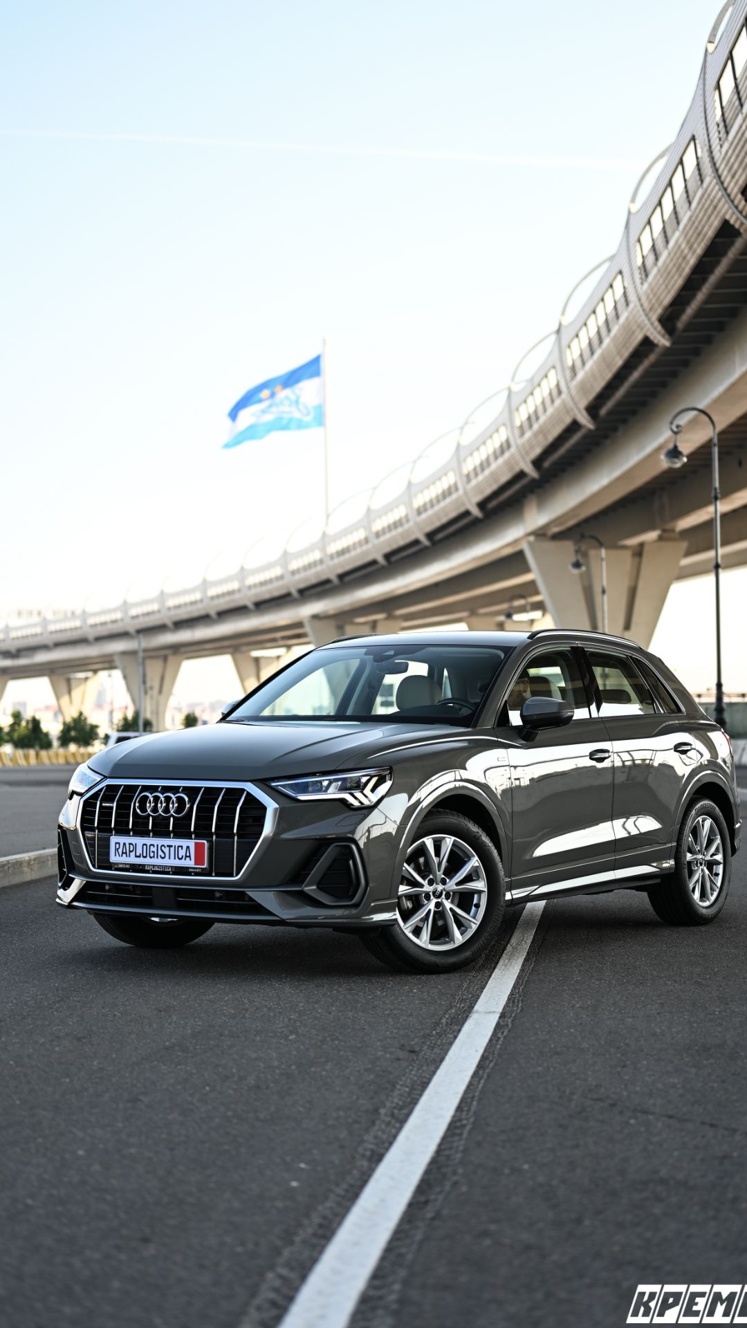 Audi Q3 35 TDI Quattro в наличии в Германии