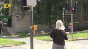 ВОЗЛЕ ДОМА №11 ПО УЛ. МИРА УСТАНОВИЛИ ПЕШЕХОДНЫЙ СВЕТОФОР С АКТИВАЦИЕЙ ПО ТРЕБОВАНИЮ