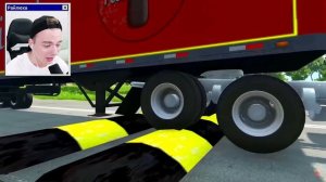 Большие ЛЕЖАЧИЕ ПОЛИЦЕЙСКИЕ против Ламборгини в BeamNG Drive Челлендж!