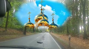 Две женщины стояли у иконы... Автор песни Елена Карпук.
