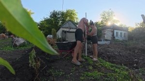 НАЧАЛИ СТРОИТЬ ЗАБОР! НАШ УЧАСТОК МЕНЯЕТСЯ НА ГЛАЗАХ