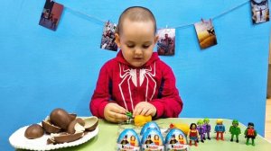 Распаковка 12 Киндер Сюрпризов с СуперСашей