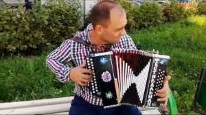 Под небом Парижа