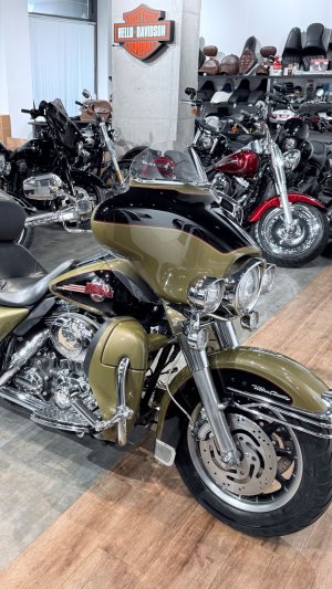 + 2007 HD Electra Glide Ultra Gold Olive 47K (VIN 5HD***5641)