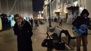 Валерий Меладзе - Текила-любовь - #кавер песни спели и сыграли на Никольской улице Варя Грин и Роман