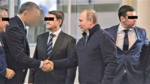 Легенда 2020. Кто имеет право здороваться с Путиным.