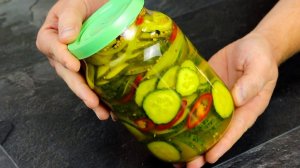 Вы скажете мне Спасибо! Самые Вкусные Маринованные Огурцы в Мире! Быстрый и Простой Рецепт!