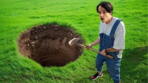 Я КОПАЛ ЯМУ ЦЕЛЫЙ ДЕНЬ, И НАШЕЛ ЭТО…