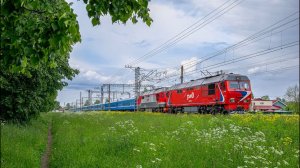 ТЭП70БС-025 и 176 БС на станции Царское Село
