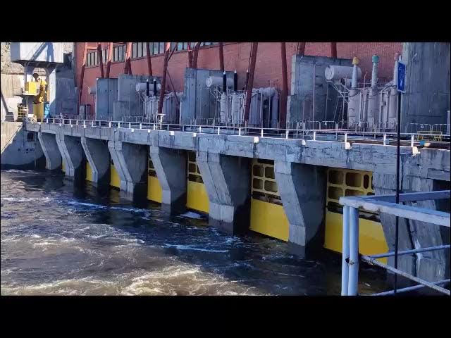 Как же завораживает водосброс на Курейской ГЭС смотреть онлайн