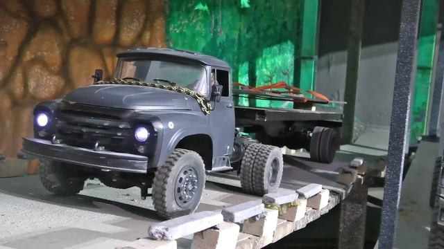 RC машинки🚚 Мега Стройка на Радиоуправлении! Бульдозер и Бетономешалка в деле Видео детям смотреть онлайн