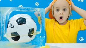 Я ЗАМОРОЗИЛ все игрушки мамы во ЛЁД! 😱❄️ (Она в ШОКЕ!)