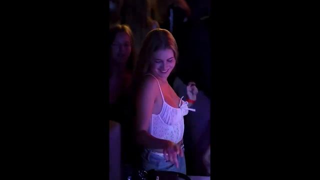 French Affair - Comme Ci Comme Ca (NG Remix)(720P_HD) смотреть онлайн