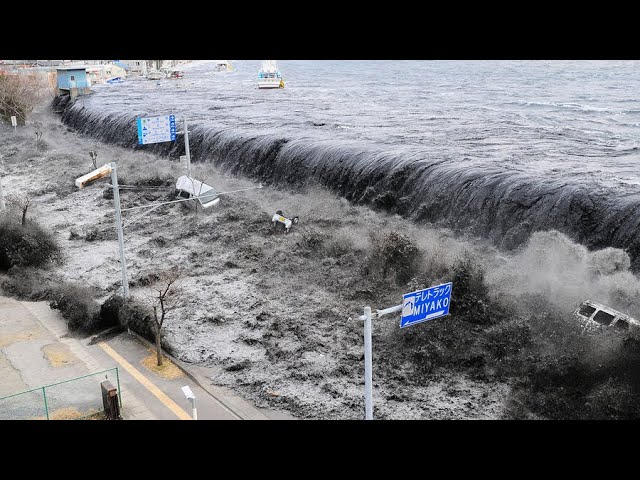 США Потоп и наводнение😨Страдают люди.Америка притягивает катаклизмы #storm #news #новости #шторм смотреть онлайн