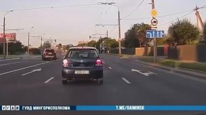 В Минске автоледи подбила мотоциклиста
