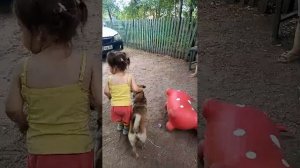 Мия гуляет))