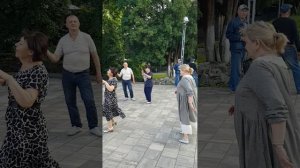 20260704 Дискофитнес Народная дискотека Жители Орла танцуют у фонтана город Орёл ПКиО блютус колонка