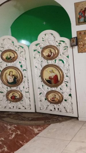 Божественная служба в храме Святой Троицы
