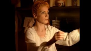 Eurythmics, Annie Lennox, Dave Stewart - Here Comes The Rain Again