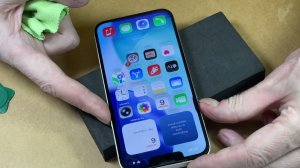 Замена вздутого аккумулятора на iPhone 13