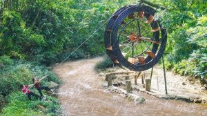 Строим лебедку для подъема водяного колеса, чтобы его не смыло паводком. Серия 53. Тоа