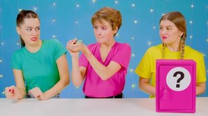 Секретный Домик Под Кроватью # Богатая vs Бедная Смешные Cитуации от 4Teen Challenge